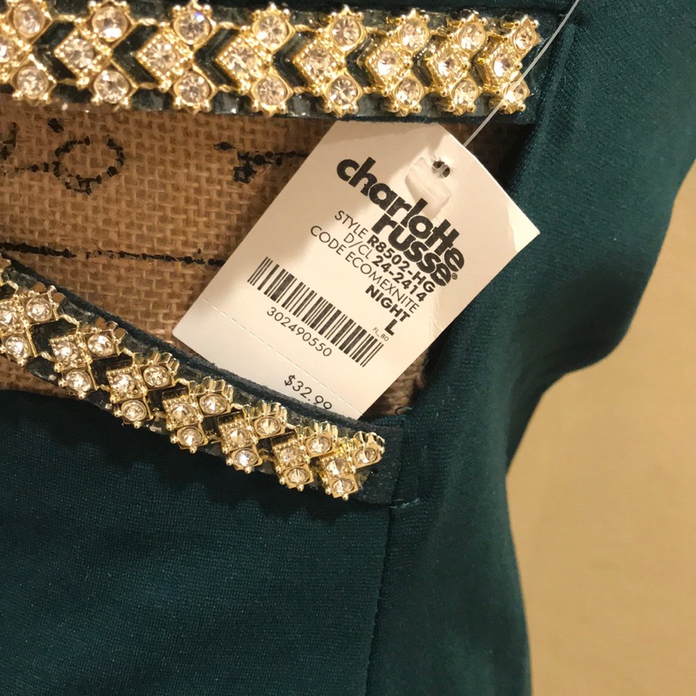 Dress - Picture 5 of 5